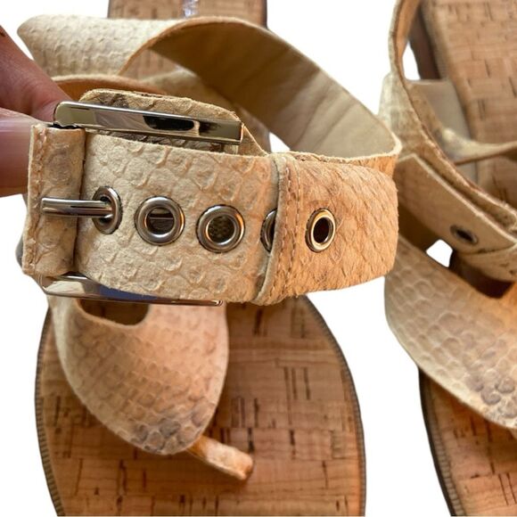 Donald J Pliner natural cork sandals size 7.5" - Picture 5 of 9